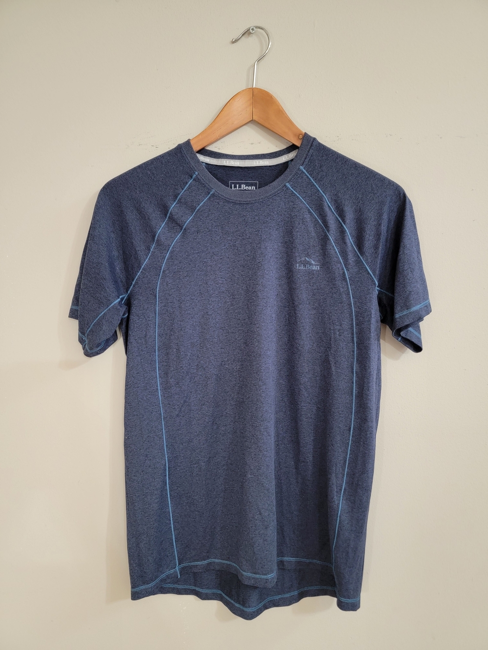 L.L. Bean Navy Short-Sleeve Performance Tee with Light Blue Stitching Size Small